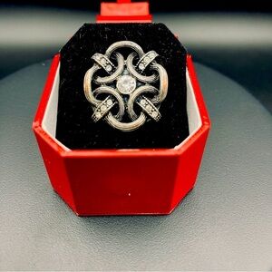 Celtic Style Adjustable Women’s Ring